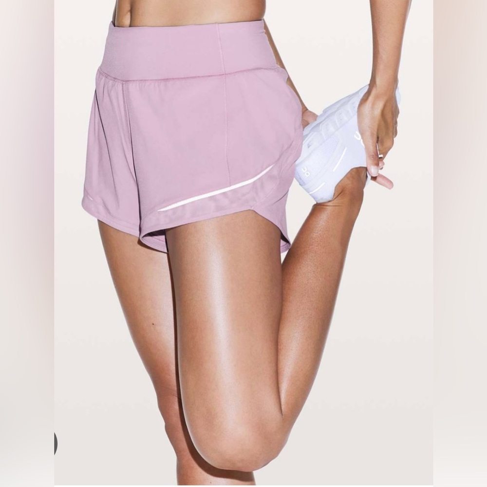 Lululemon Gait‎ Keeper Shorts Violetta 3.5" Women's Size 6 Medium Rise W7AO1S L